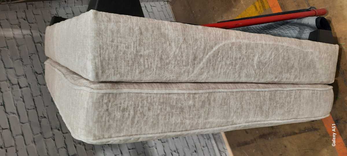Rawcliffe Oversized Accent Ottoman - Gallery Image 7